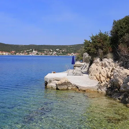 By The Sea Vinisce, Trogir - 8659 Apartment Vinisce